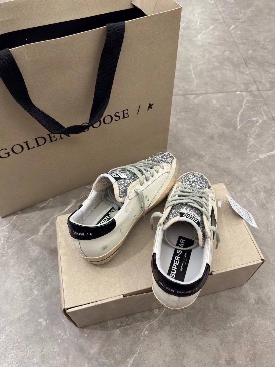 Super-Star Donna Bianco Nero Argento Glitterato